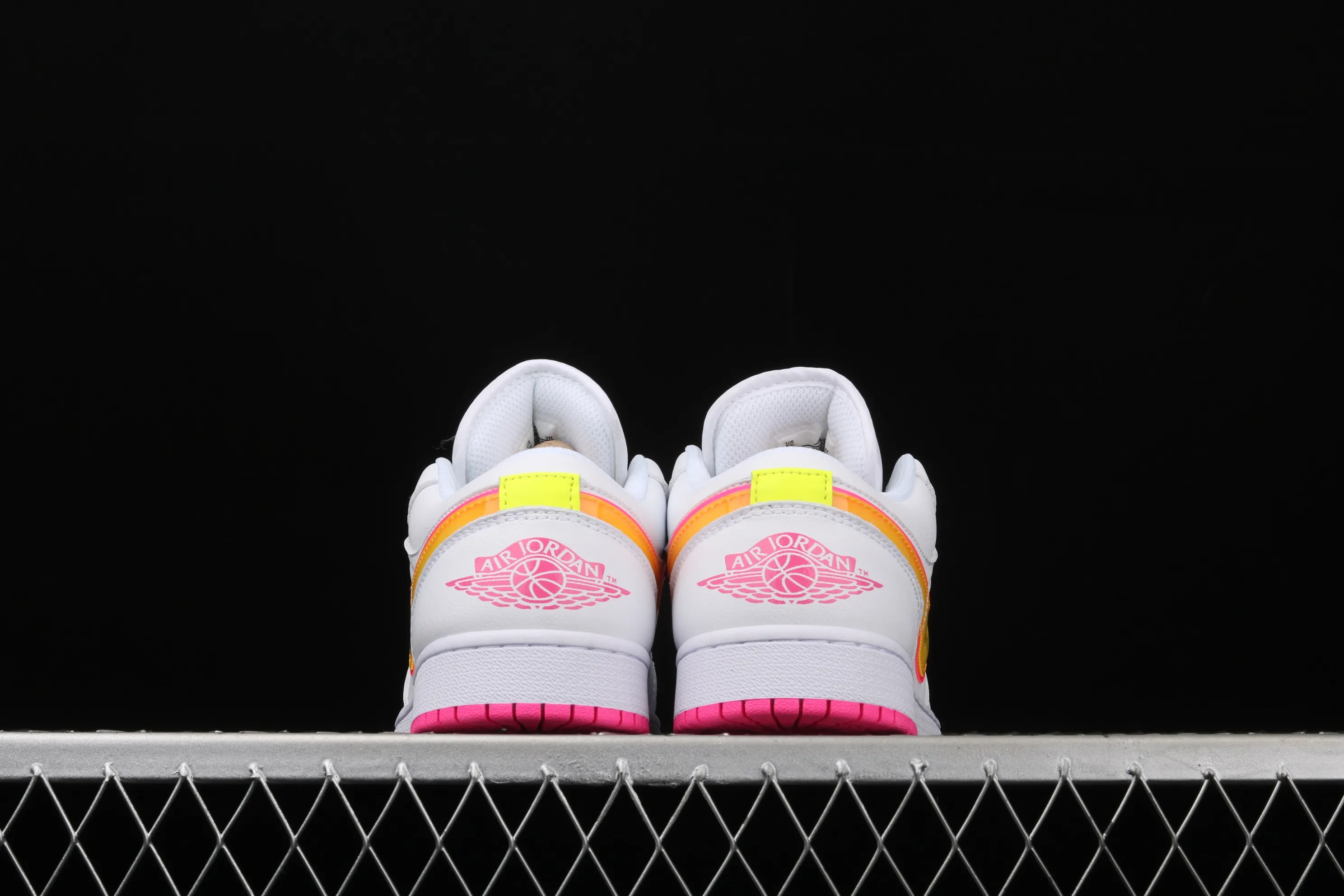 All categories Air Jordan Jordan series basketball shoes Air Jordan 1 Low Air Jordan 1 Low AJ1 Joe 1 low-top cultural and leisure sports sneakers CV4610-100